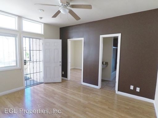 Building Photo - 4 br, 2 bath Apartment - 441 W. 79th St.