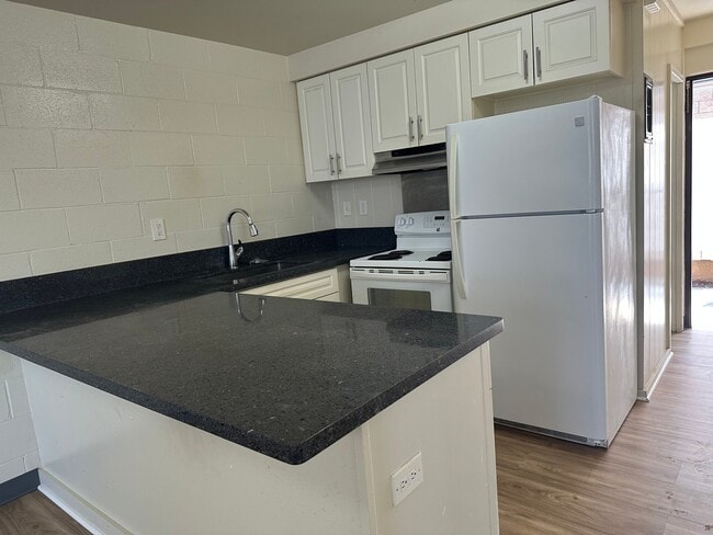 Photo - 745 Makaleka Ave Apartment