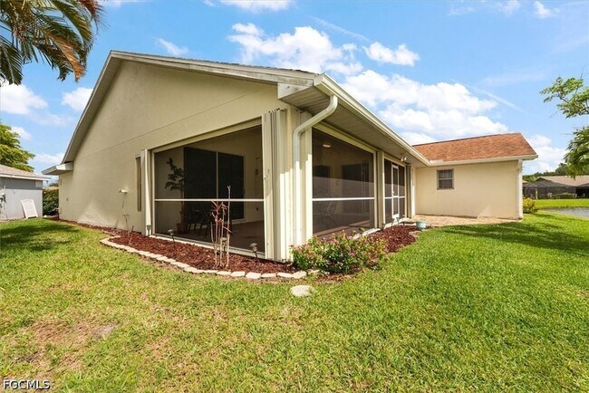 Foto del edificio - 9241 Bramble Ct
