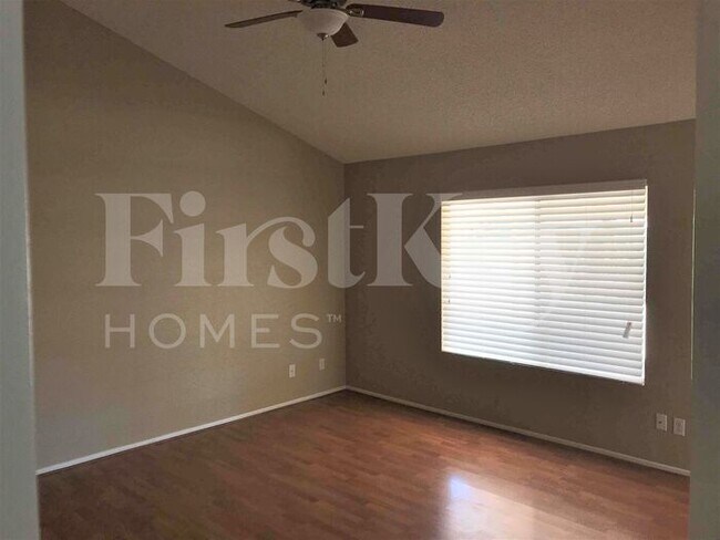 Foto del edificio - 13037 N 56th Ave