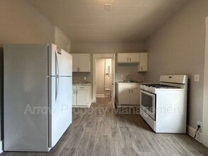 Building Photo - 1341 D St