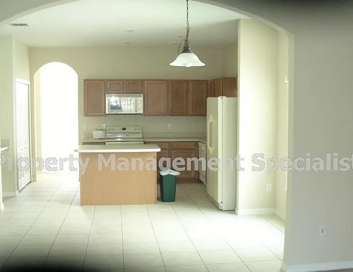 Building Photo - 314 Appaloosa Ct
