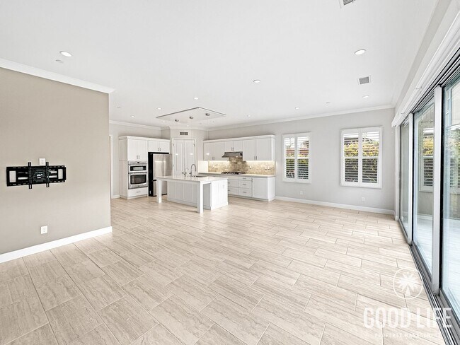 Foto del edificio - Stunning 3Bd/3.5Ba Home in Irvine w/Large Patio, Modern Design and 2 Master Suites!