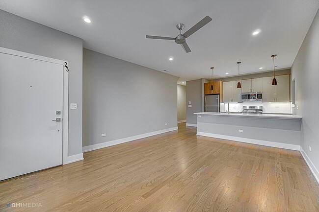 Foto del edificio - 1734 W 21st Pl