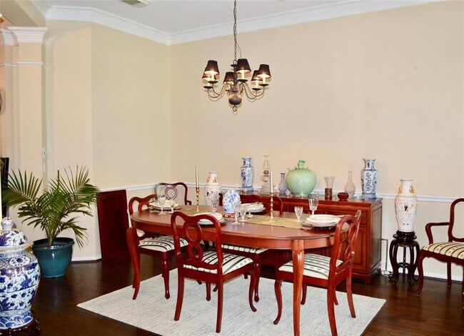 Building Photo - 23622 Whispering Wind