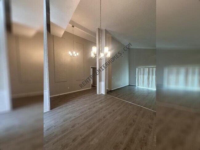 Building Photo - 10405 Bayberry Dr