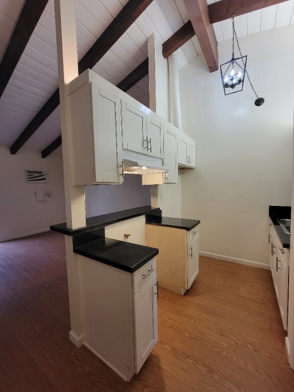 Foto del edificio - 7340 Ventura Canyon Ave