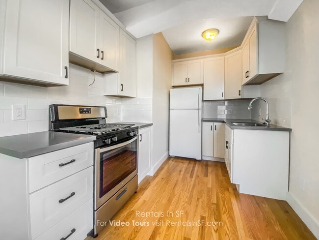 Building Photo - 3315 Steiner St
