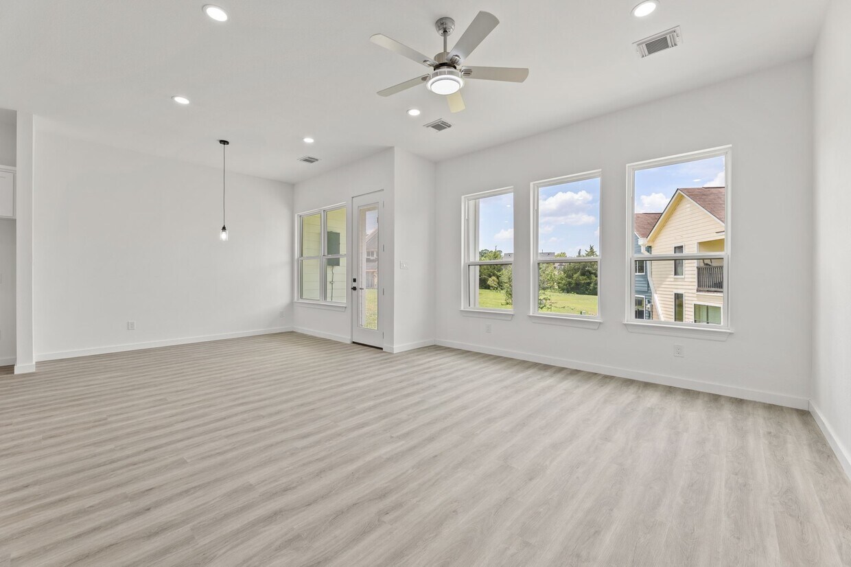 Building Photo - 256 Capetown Way