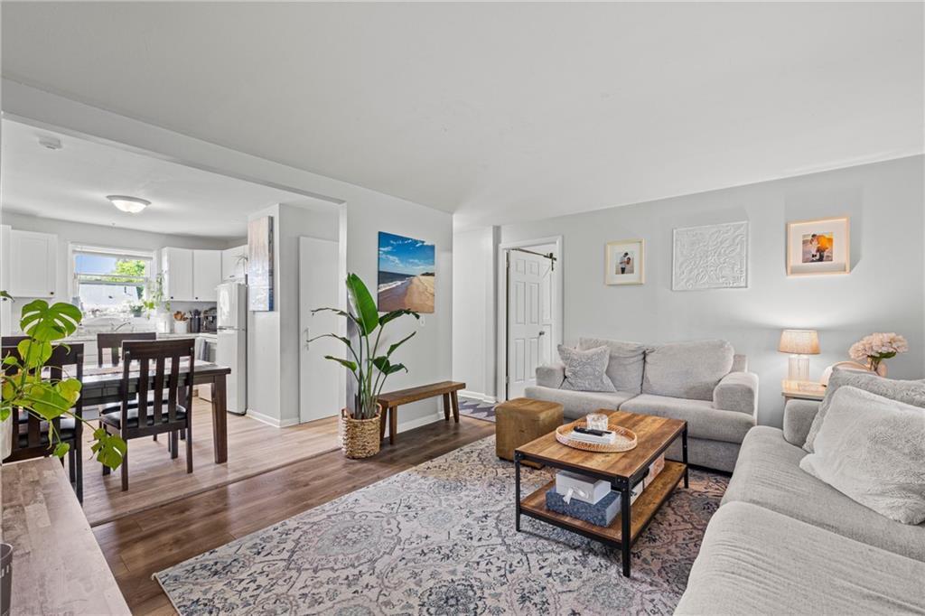 Foto principal - 70 Carroll Ave