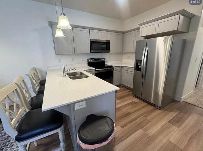 Building Photo - Luxury (partially furnished) condo for rent at Gardner Point Lehi!