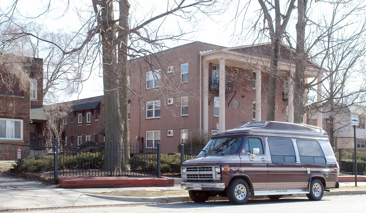 Foto del edificio - Brownstone Apartments