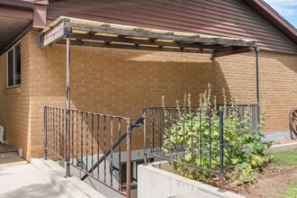 Building Photo - 525 Cedarwood Terrace