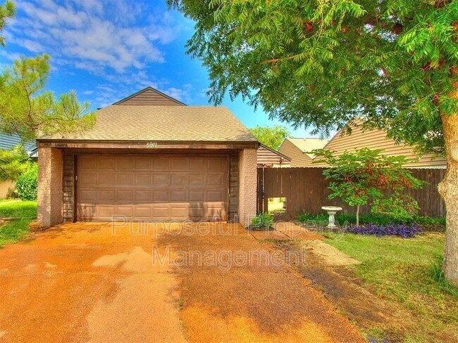Building Photo - 5911 Fox Run Way