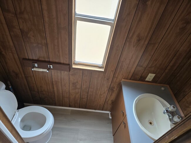 Foto del edificio - 472 Ruben Wells Rd