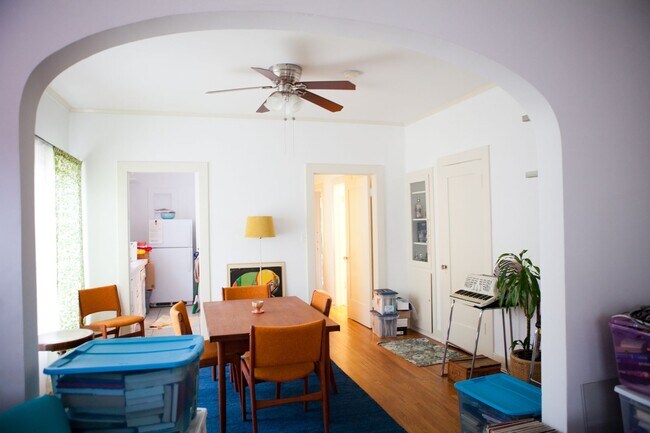 Building Photo - 3370 Descano Drive