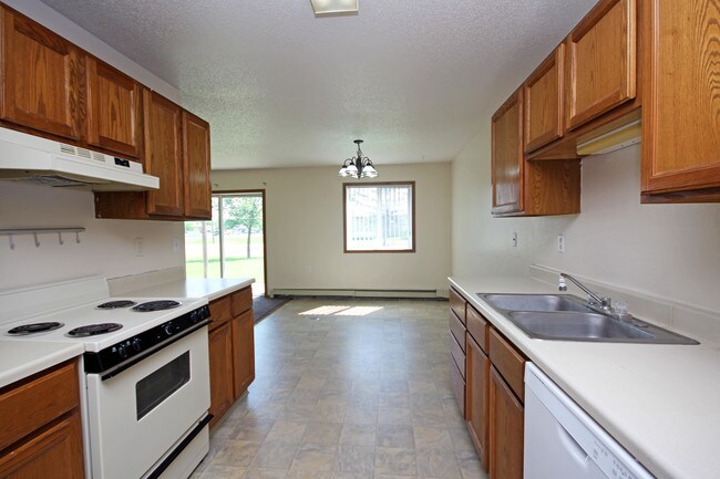 Building Photo - Lake Road Apartments