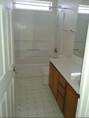 Foto del edificio - 568 Needlegrass Pkwy