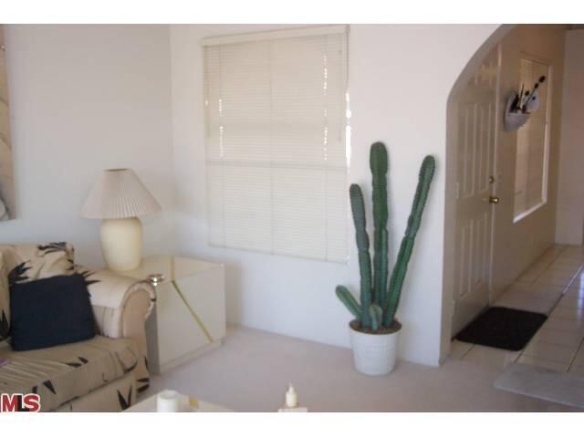 Foto del edificio - 500 S Farrell Dr