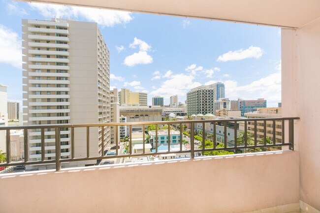 Foto del edificio - Royal Kuhio 1b1b1parking Fully Furnished i...
