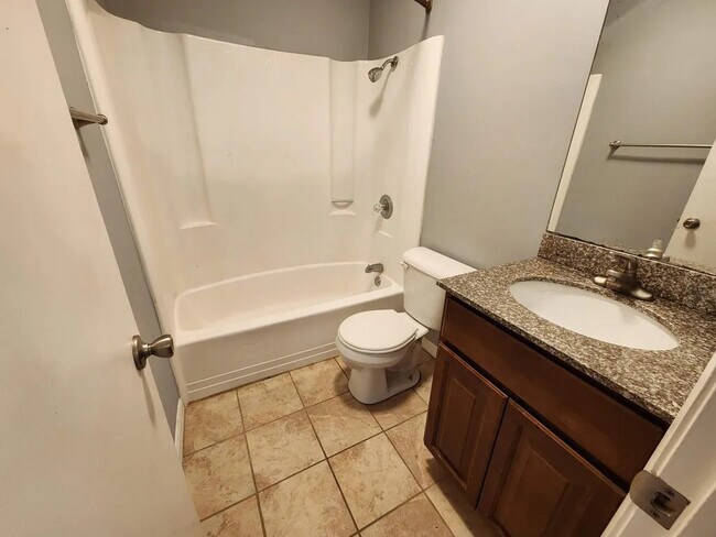 Building Photo - 37244 Majestic Oak Ct