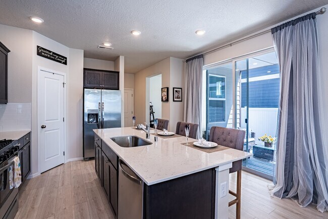 Foto del edificio - 2636 N Osprey Ln