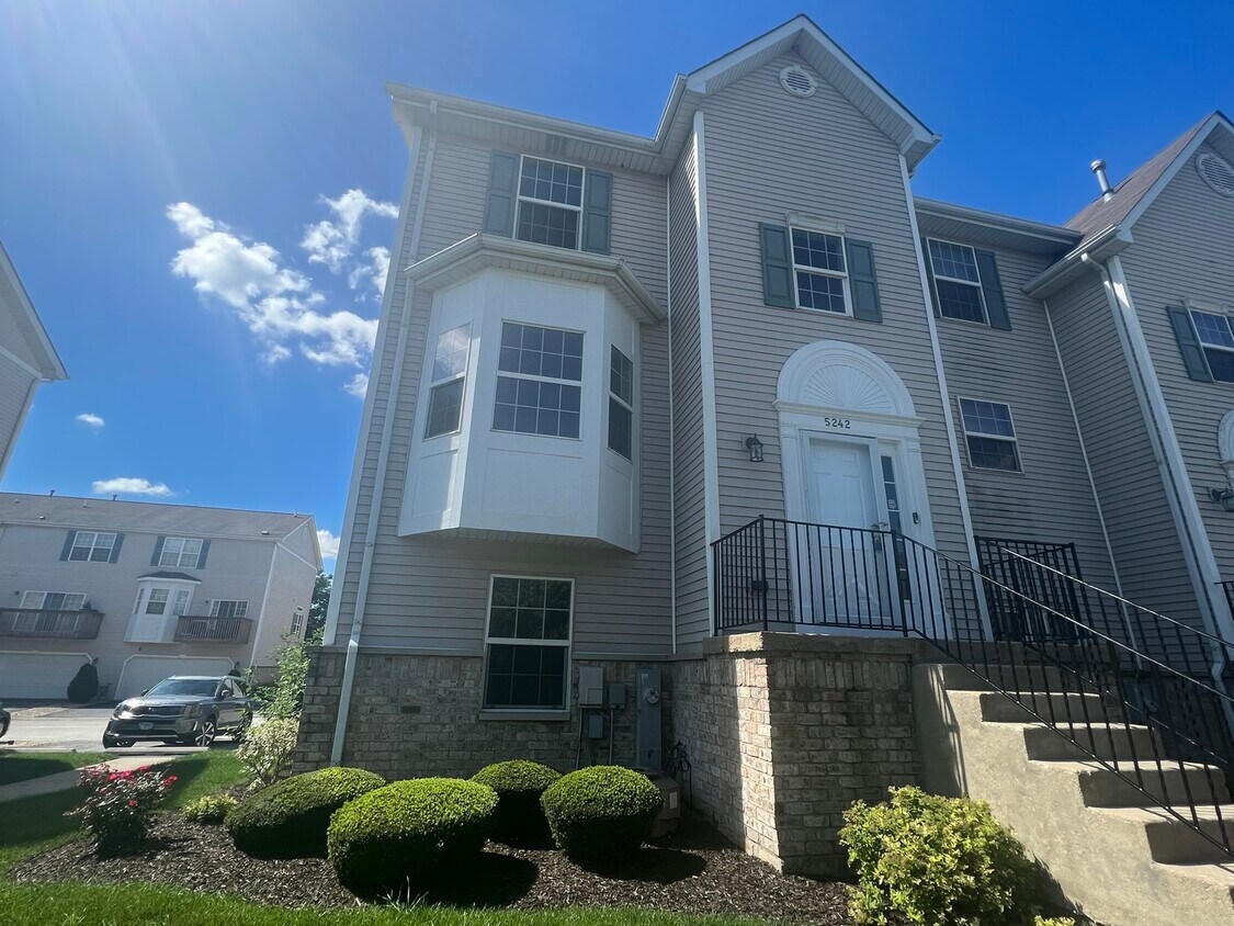 5242 Stoneridge Ct, Matteson, IL 60443 Townhome Rentals in Matteson IL