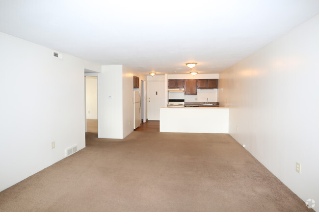 Living Room - Greenwich Manor Apartments