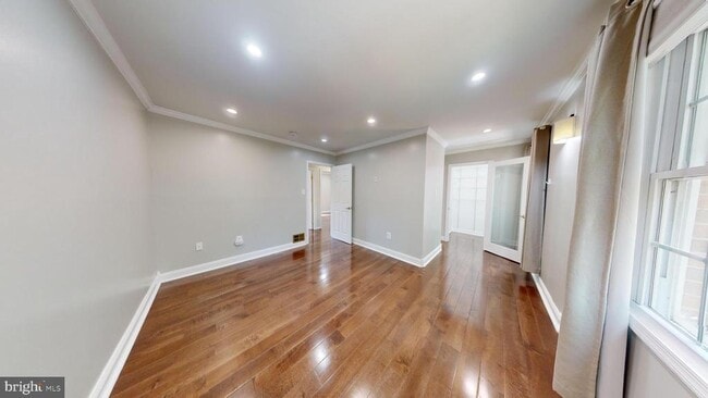 Building Photo - 7402 Colton Ln