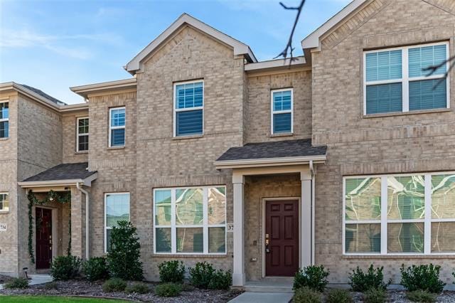 Building Photo - 3730 Malibu Dr