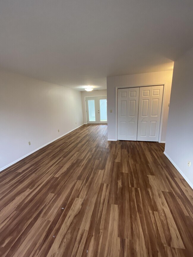Foto del edificio - 830 N Washington St