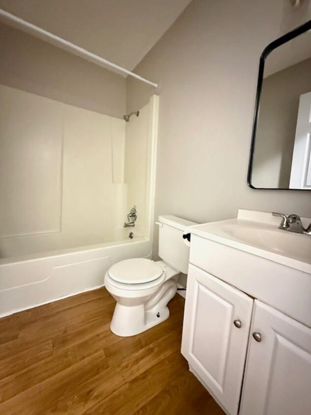 Building Photo - NORWALK - 2 Bedroom, Move-In Ready!
