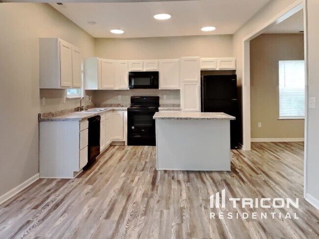 Building Photo - 1094 Tomahawk Pl
