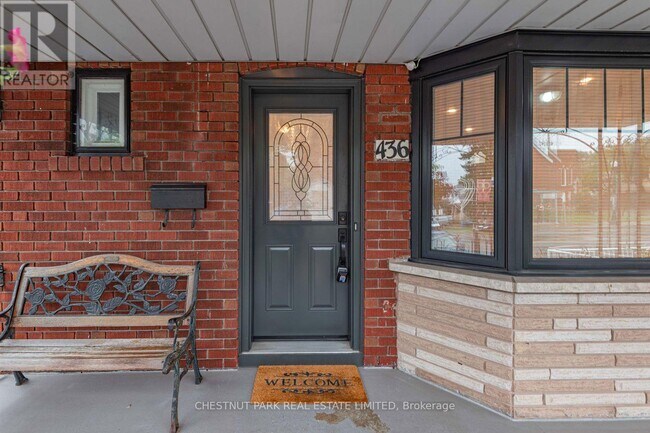 Photo du bâtiment - 436 Oakwood Ave
