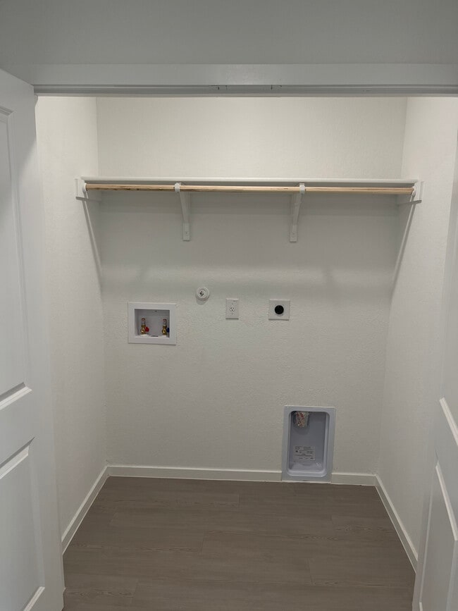 Foto del edificio - 2863 Red Diamond