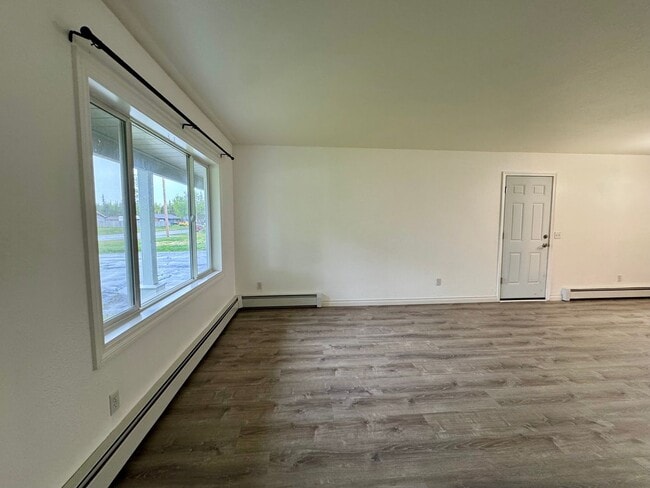 Building Photo - 1717 Aliak Dr