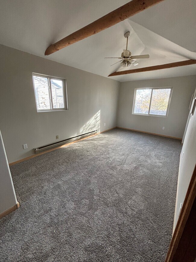 Building Photo - 1006 23rd St