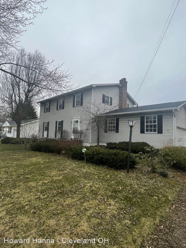 Building Photo - 4 br, 2.5 bath House - 3253 Elgin Drive