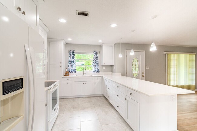 Foto del edificio - 4511 S Cameron Ave