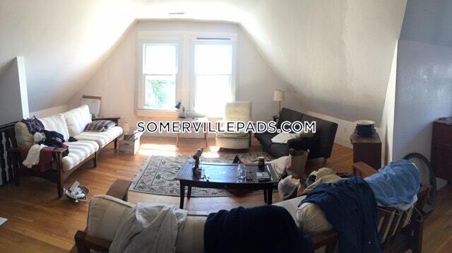 Building Photo - 56 School St