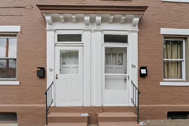 Foto del edificio - Beautiful 2 Bedroom home in South side ava...