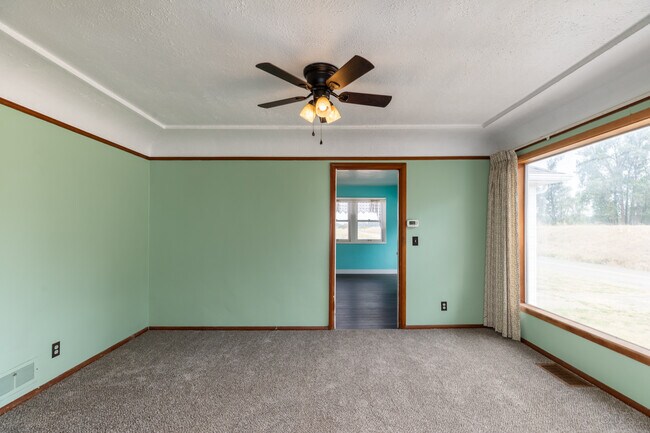 Foto del edificio - 33491 NW Reeder Rd