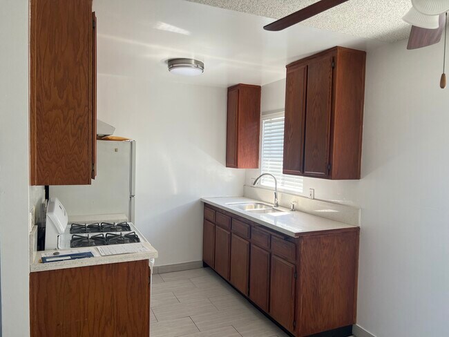 Building Photo - 1604 W 227th St