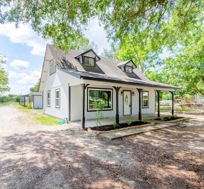 Building Photo - 2950 Piper Rd