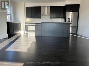 Building Photo - 6 Mace Ave