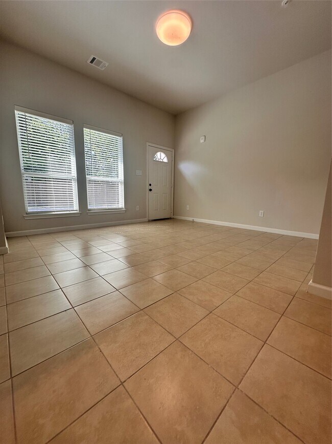 Foto del edificio - 8310 Williamsdell St