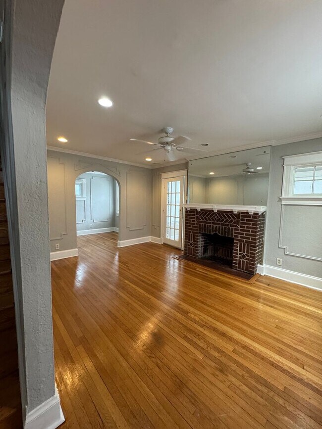 Foto del edificio - 6030 8th St NW