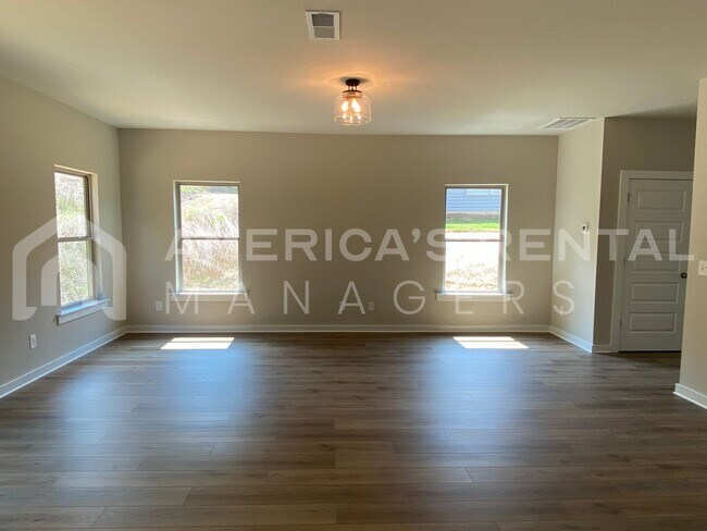 Foto del edificio - Home for Rent in Odenville, AL! Call Now! ...