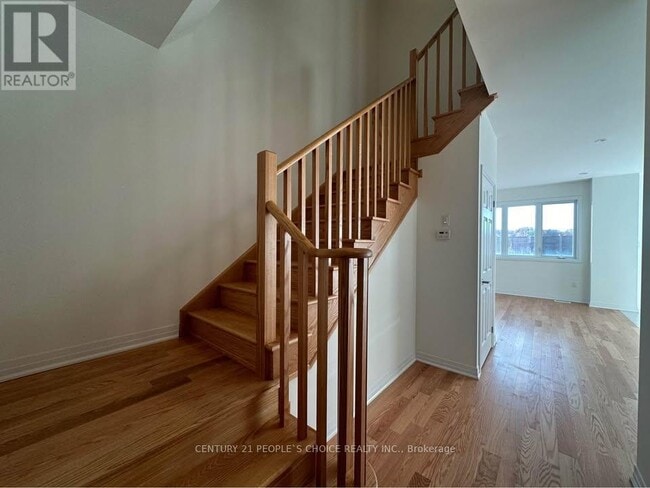 Building Photo - 287 Port Cres