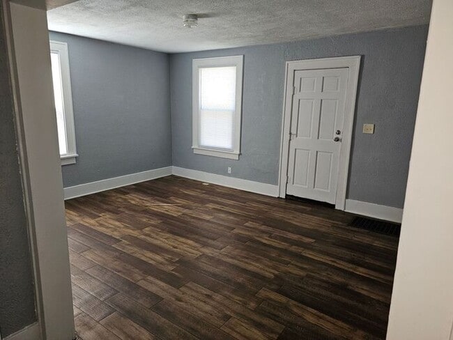 Foto del edificio - 1 bedroom apartment in Niles